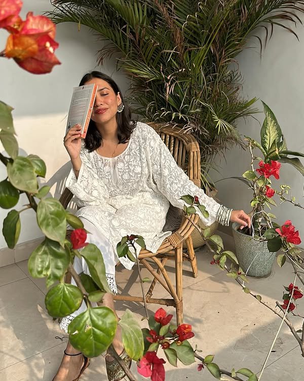 Pure Georgette Slit Saree