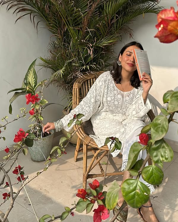 Pure Georgette Slit Saree